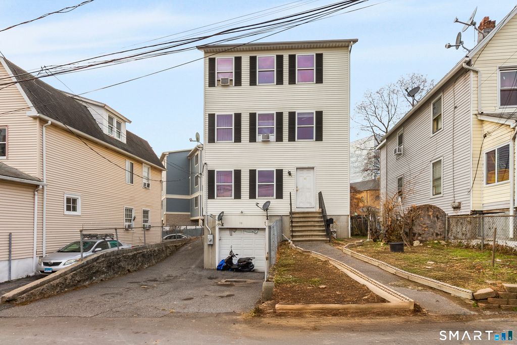 10 Lipton Place, Stamford, CT 06902