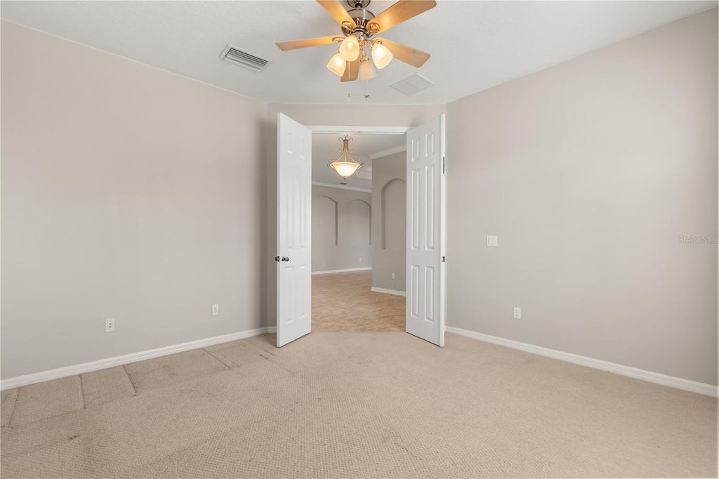 Image 30 of property listing at 9601 TURTLE LANDINGS COURT, Orlando, FL 32832