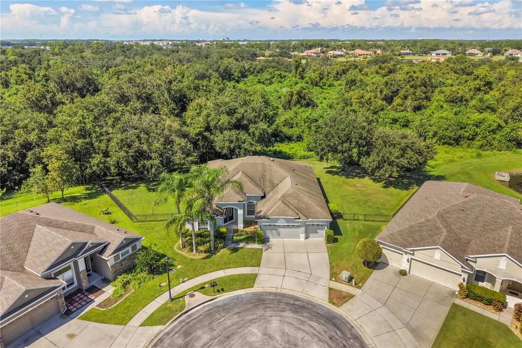 Image 45 of property listing at 9601 TURTLE LANDINGS COURT, Orlando, FL 32832