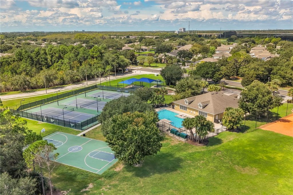 Image 55 of property listing at 9601 TURTLE LANDINGS COURT, Orlando, FL 32832