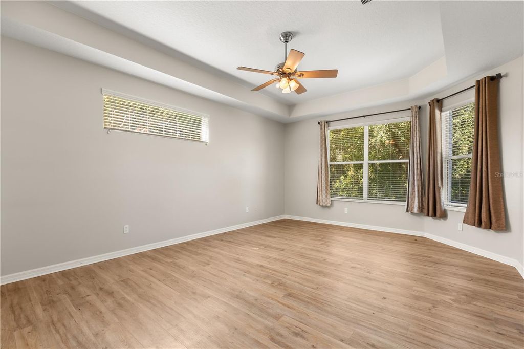 Image 7 of property listing at 9601 TURTLE LANDINGS COURT, Orlando, FL 32832