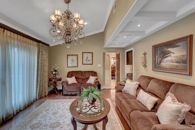 140 Wedgewood Drive, Hauppauge, NY 11788