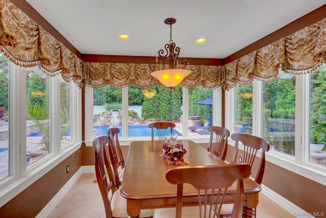 140 Wedgewood Drive, Hauppauge, NY 11788