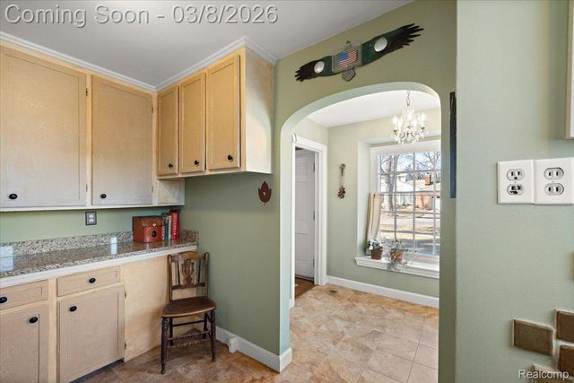 17601 Cambridge Boulevard, Lathrup Village, MI 48076