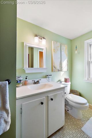 17601 Cambridge Boulevard, Lathrup Village, MI 48076