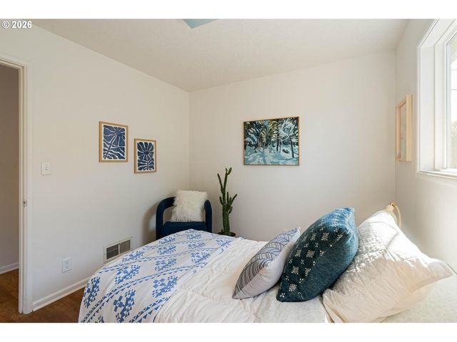 2153 Ne 81ST Ave, Portland, OR 97213
