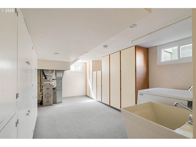 2153 Ne 81ST Ave, Portland, OR 97213