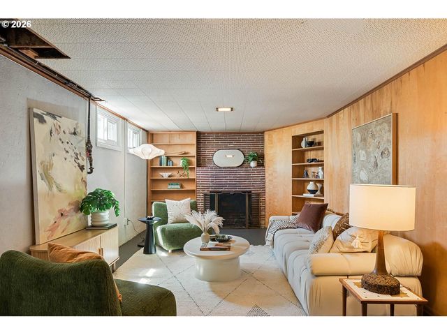 2153 Ne 81ST Ave, Portland, OR 97213