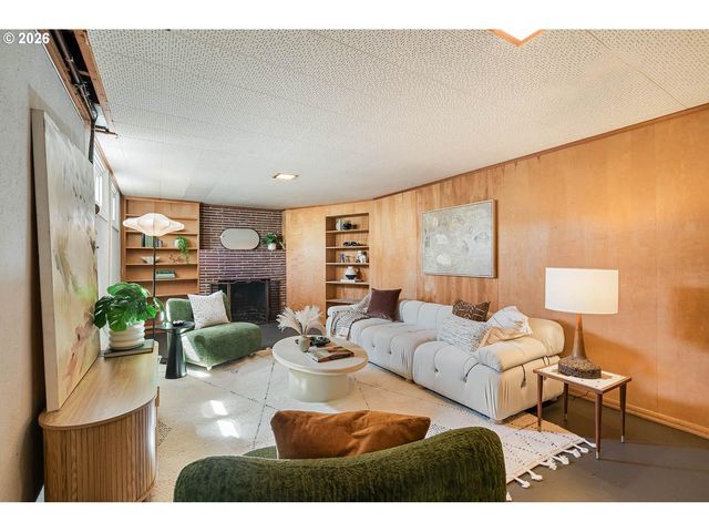 2153 Ne 81ST Ave, Portland, OR 97213