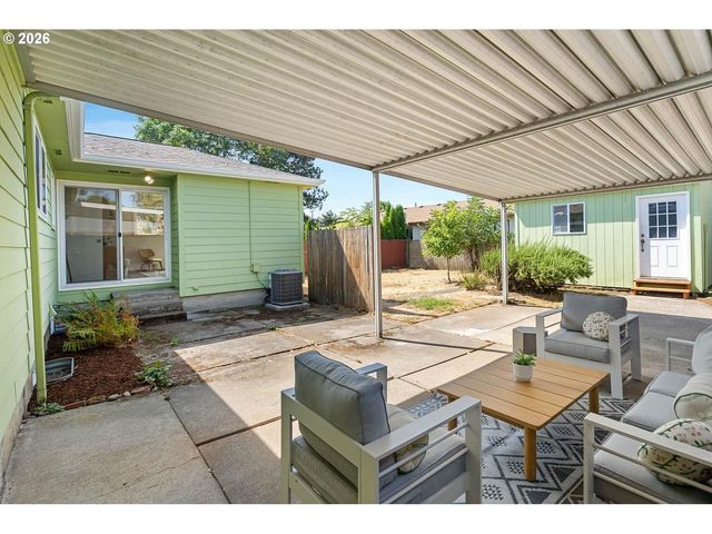 2153 Ne 81ST Ave, Portland, OR 97213