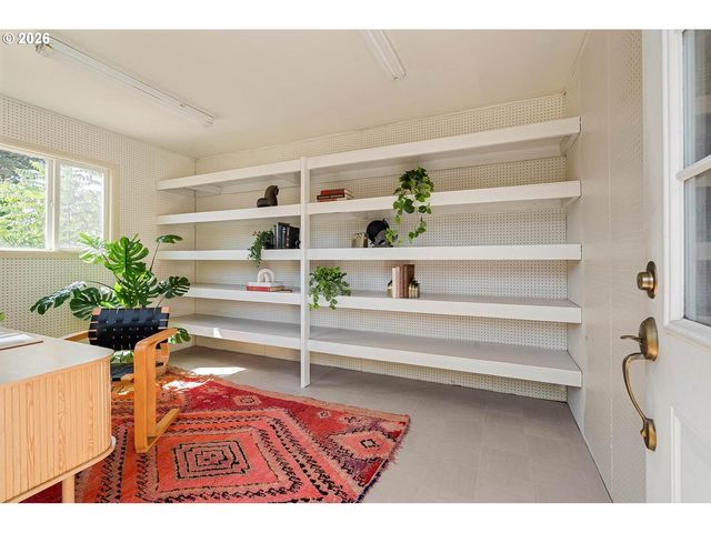 2153 Ne 81ST Ave, Portland, OR 97213