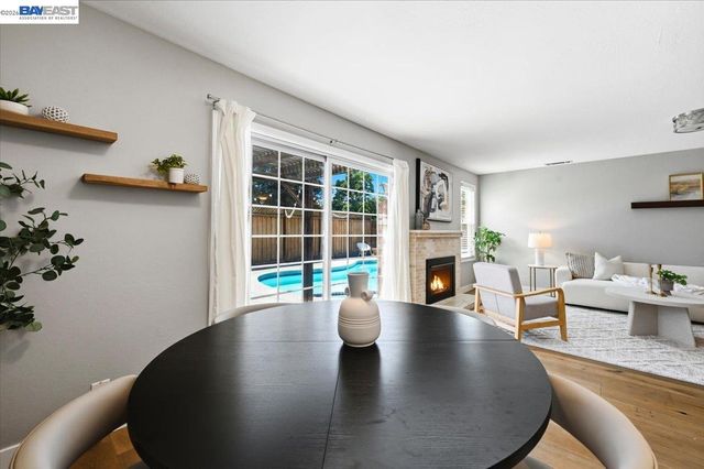 854 Hanover St, Livermore, CA 94551