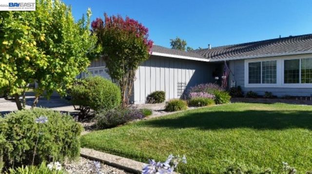 854 Hanover St, Livermore, CA 94551