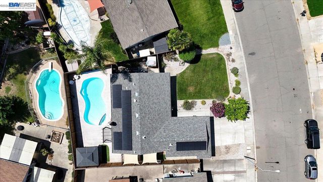 854 Hanover St, Livermore, CA 94551
