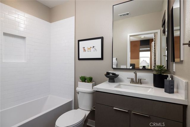 326 E William Way, La Habra, CA 90631