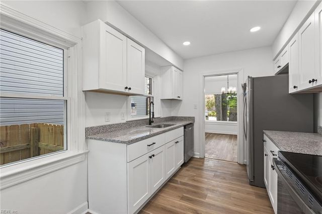 690 Greenbriar AVE, Hampton, VA 23661