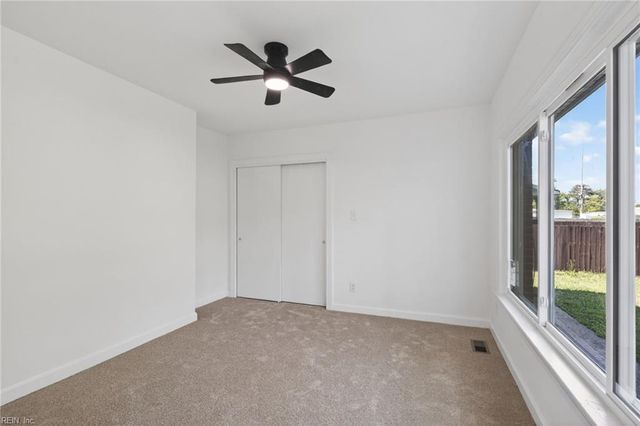 690 Greenbriar AVE, Hampton, VA 23661