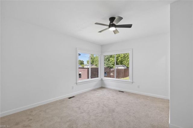 690 Greenbriar AVE, Hampton, VA 23661