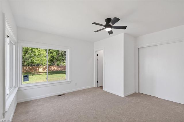 690 Greenbriar AVE, Hampton, VA 23661