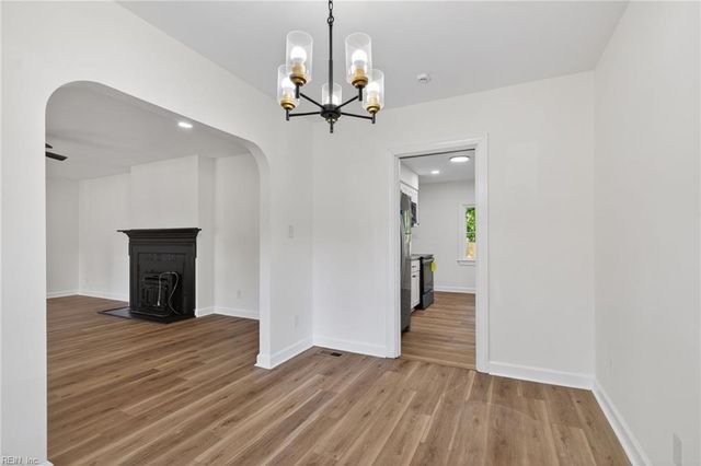 690 Greenbriar AVE, Hampton, VA 23661