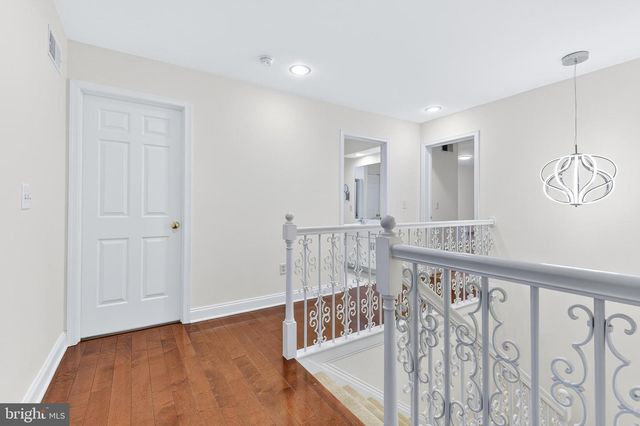 701 WOODFIELD DR, Lititz, PA 17543