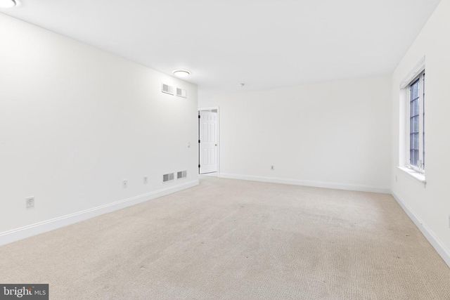 701 WOODFIELD DR, Lititz, PA 17543