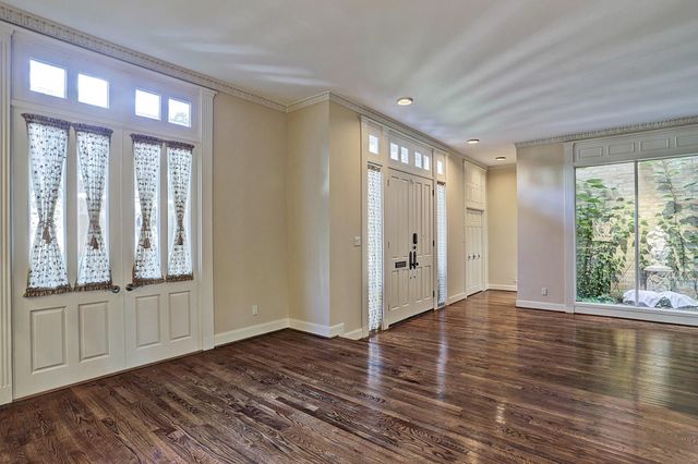 34 River Hollow Lane, Houston, TX 77027