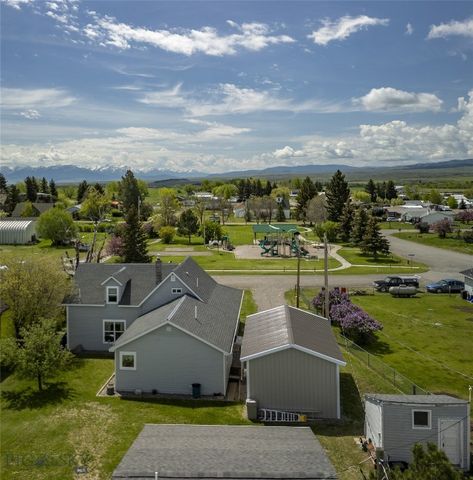 207 2nd Street East, Clyde Park, MT 59018