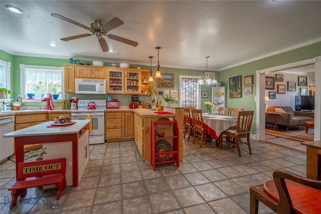 207 2nd Street East, Clyde Park, MT 59018