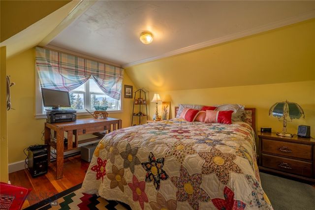 207 2nd Street East, Clyde Park, MT 59018