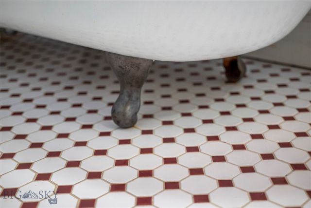 207 2nd Street East, Clyde Park, MT 59018