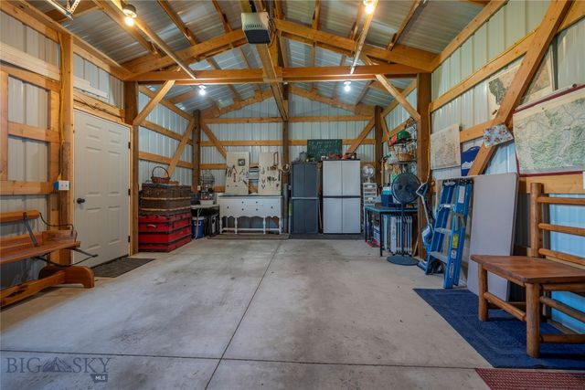 207 2nd Street East, Clyde Park, MT 59018