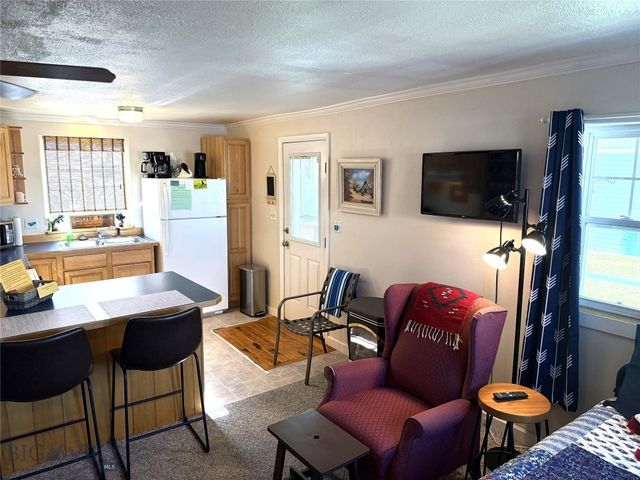 207 2nd Street East, Clyde Park, MT 59018