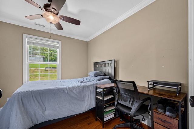304 Narrows Rd, Shelbyville, TN 37160