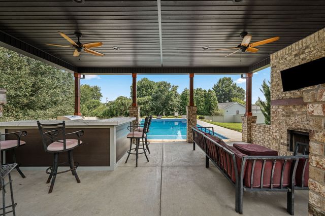 304 Narrows Rd, Shelbyville, TN 37160