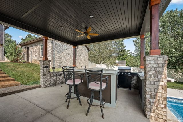 304 Narrows Rd, Shelbyville, TN 37160