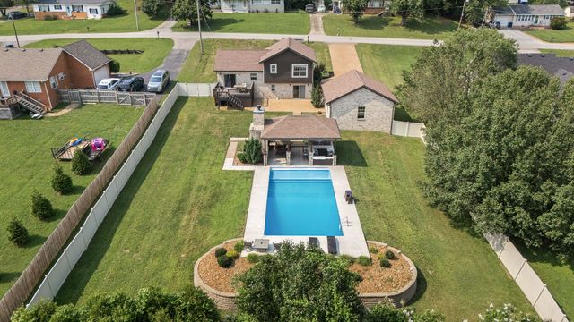 304 Narrows Rd, Shelbyville, TN 37160