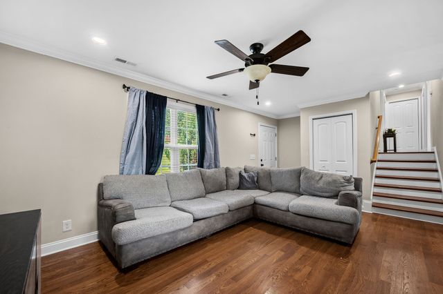 304 Narrows Rd, Shelbyville, TN 37160