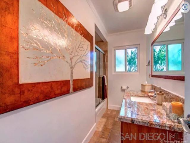 5512 Candlelight Drive, La Jolla, CA 92037