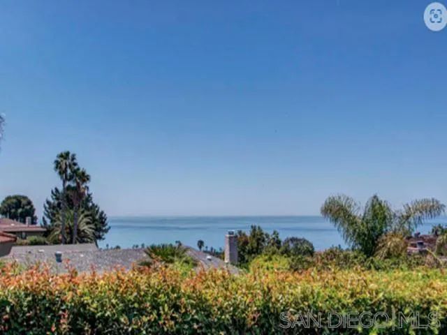 5512 Candlelight Drive, La Jolla, CA 92037