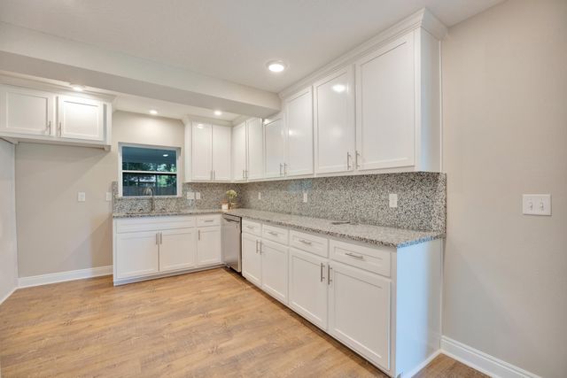 147 Gillis Drive, Crestview, FL 32536