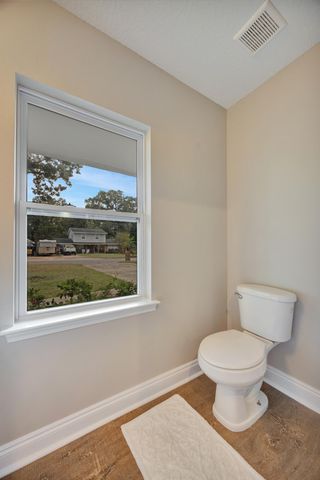 147 Gillis Drive, Crestview, FL 32536