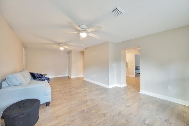 147 Gillis Drive, Crestview, FL 32536