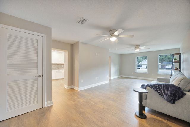 147 Gillis Drive, Crestview, FL 32536