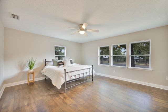 147 Gillis Drive, Crestview, FL 32536