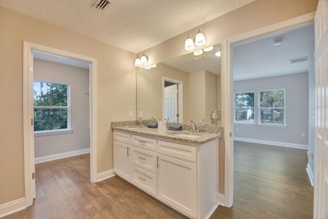 147 Gillis Drive, Crestview, FL 32536