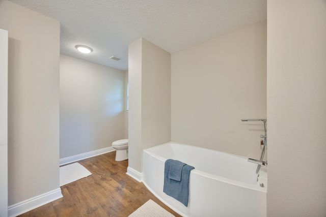 147 Gillis Drive, Crestview, FL 32536