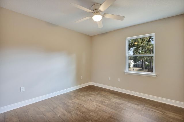 147 Gillis Drive, Crestview, FL 32536