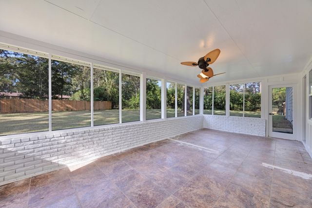 147 Gillis Drive, Crestview, FL 32536