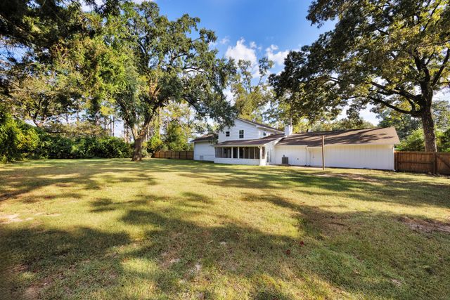 147 Gillis Drive, Crestview, FL 32536